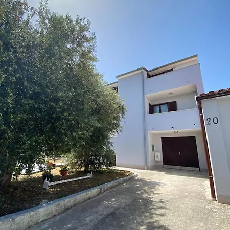 Apartment Lungomare Pula