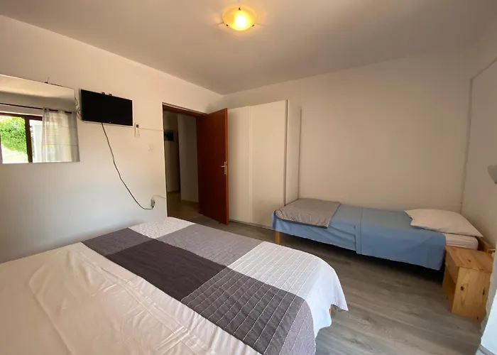 Lungomare Appartement *